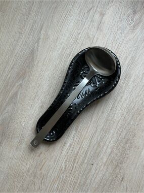 Kitchen Utensil Rest